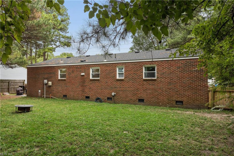Photo 29 of 32 residential for sale in Chesapeake virginia Photo 29 of 32 residential for sale in Chesapeake virginia