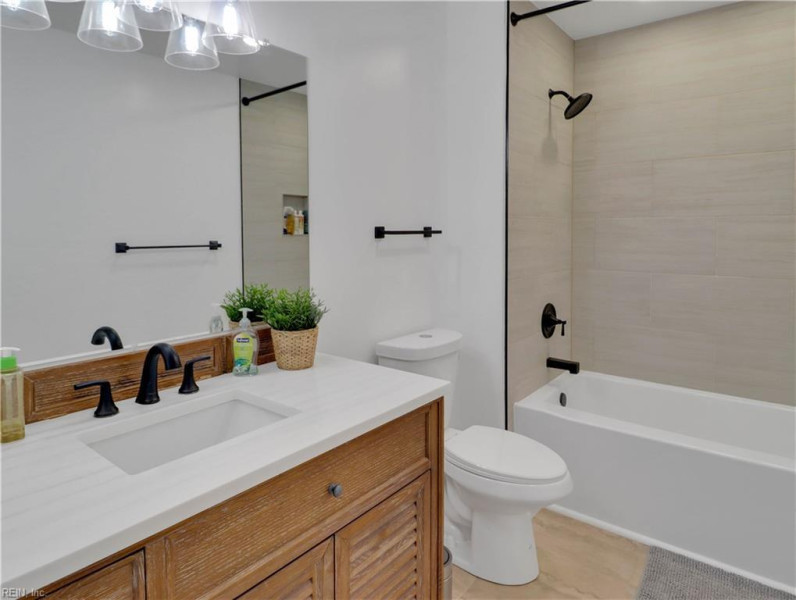 Photo 19 of 24 residential for sale in Virginia Beach virginia