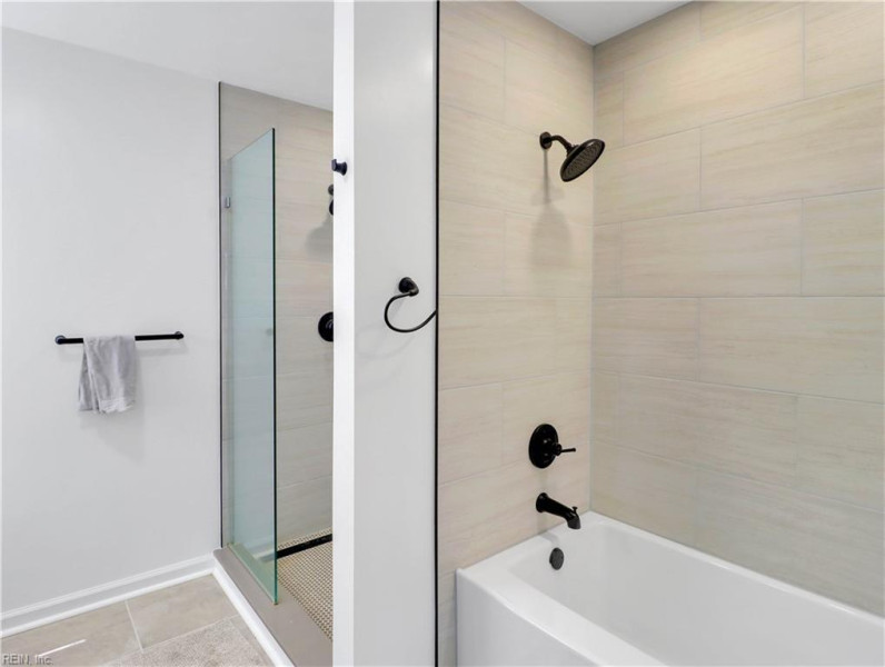 Photo 5 of 24 residential for sale in Virginia Beach virginia