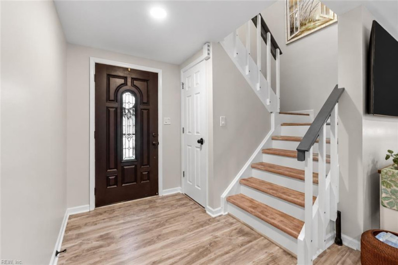 Photo 16 of 40 residential for sale in Virginia Beach virginia