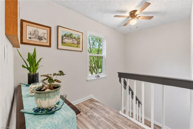 Photo 17 of 40 residential for sale in Virginia Beach virginia