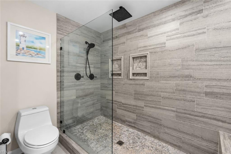 Photo 21 of 40 residential for sale in Virginia Beach virginia