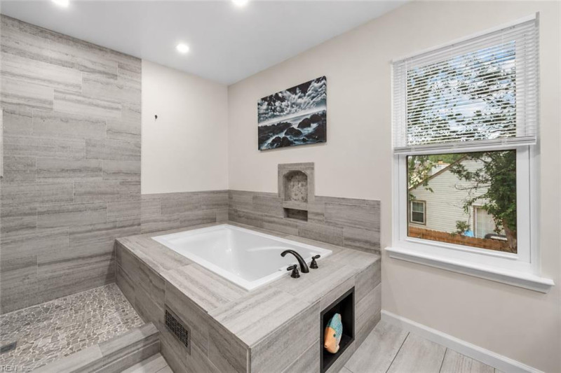 Photo 22 of 40 residential for sale in Virginia Beach virginia
