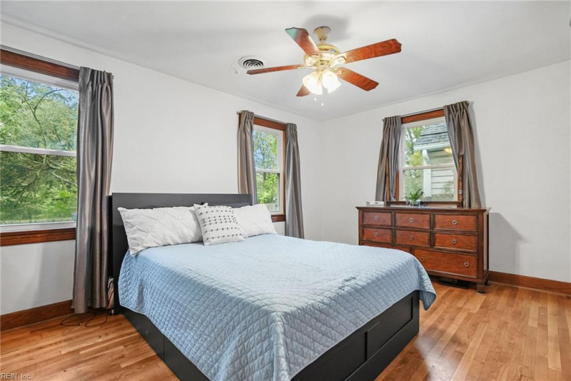 Photo 11 of 50 residential for sale in Chesapeake virginia Photo 11 of 50 residential for sale in Chesapeake virginia