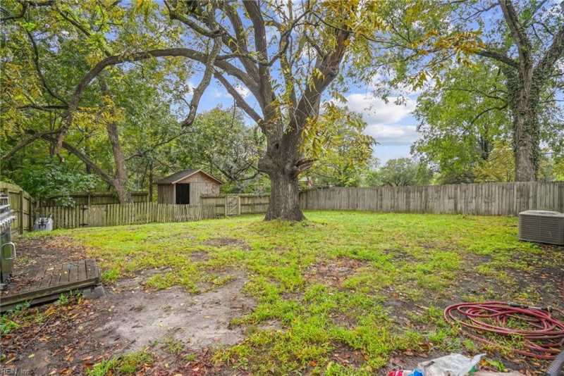 Photo 31 of 50 residential for sale in Chesapeake virginia Photo 31 of 50 residential for sale in Chesapeake virginia