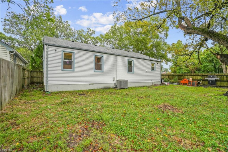 Photo 34 of 50 residential for sale in Chesapeake virginia Photo 34 of 50 residential for sale in Chesapeake virginia