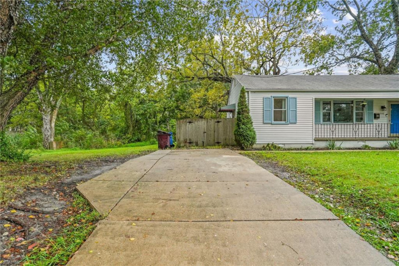 Photo 40 of 50 residential for sale in Chesapeake virginia Photo 40 of 50 residential for sale in Chesapeake virginia