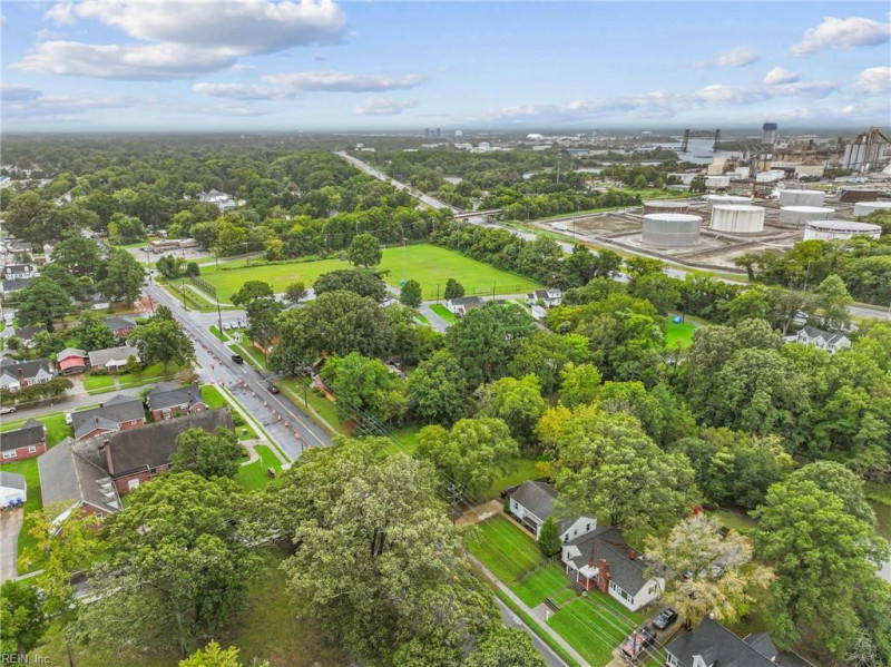 Photo 48 of 50 residential for sale in Chesapeake virginia Photo 48 of 50 residential for sale in Chesapeake virginia