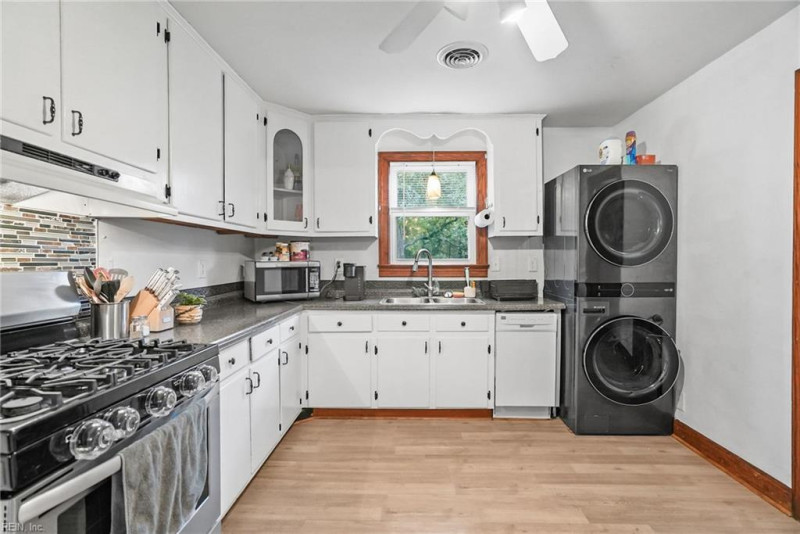 Photo 9 of 50 residential for sale in Chesapeake virginia Photo 9 of 50 residential for sale in Chesapeake virginia