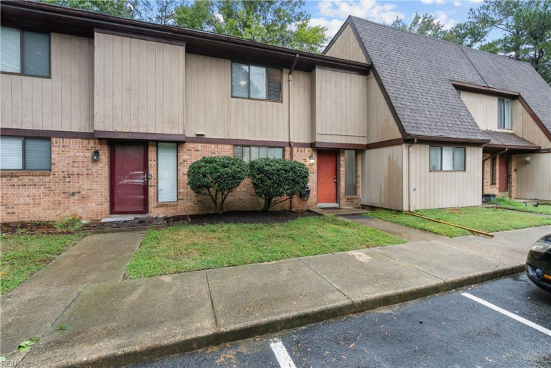 Photo 2 of 35 residential for sale in Newport News virginia