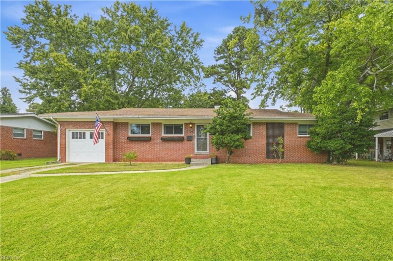 Photo 1 of 38 residential for sale in Virginia Beach virginia
