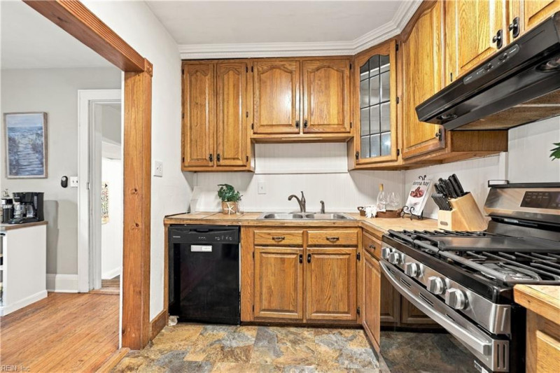 Photo 12 of 50 residential for sale in Norfolk virginia Photo 12 of 50 residential for sale in Norfolk virginia