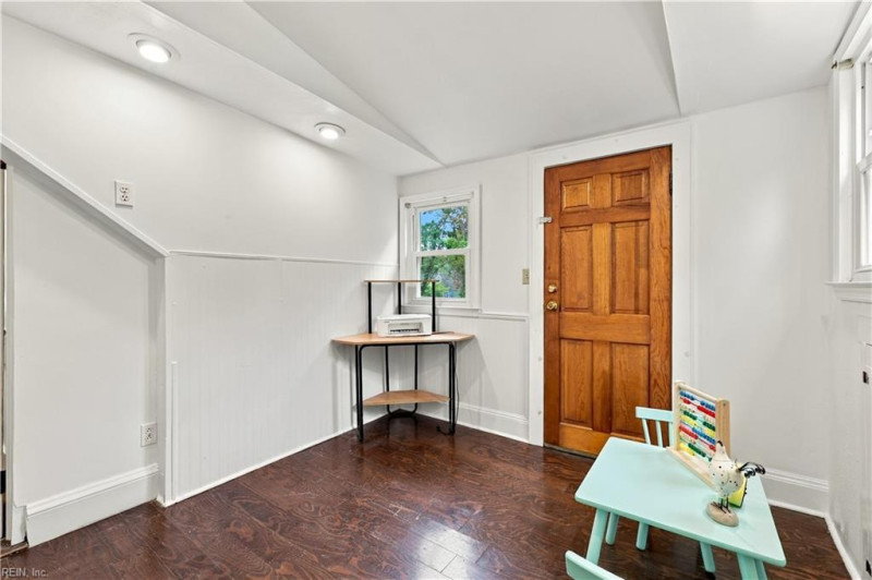 Photo 33 of 50 residential for sale in Norfolk virginia Photo 33 of 50 residential for sale in Norfolk virginia