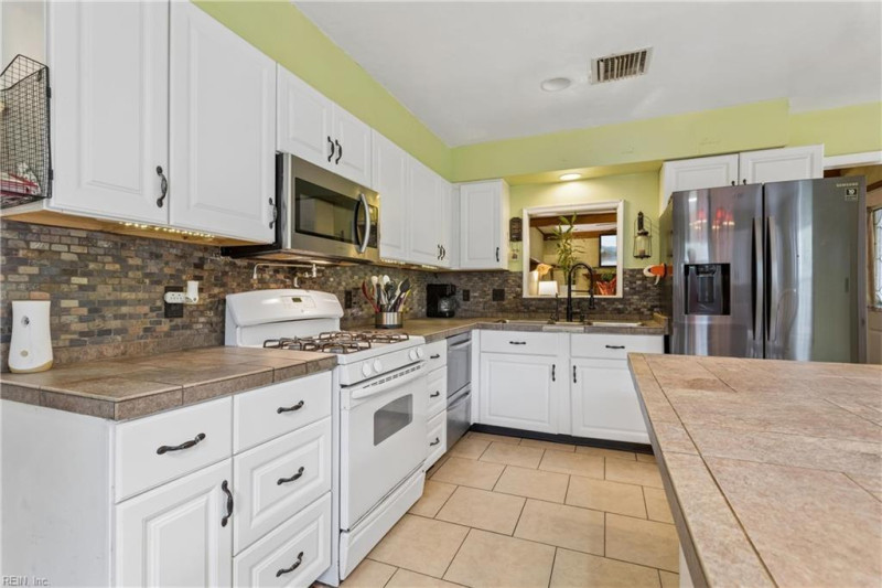 Photo 11 of 50 residential for sale in Virginia Beach virginia Photo 11 of 50 residential for sale in Virginia Beach virginia