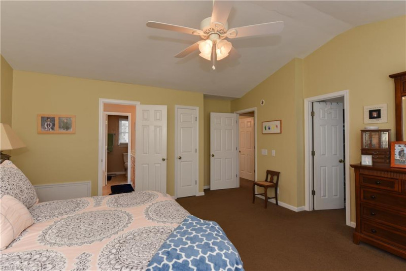 Photo 15 of 27 residential for sale in Suffolk virginia