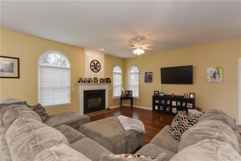 Photo 6 of 27 residential for sale in Suffolk virginia