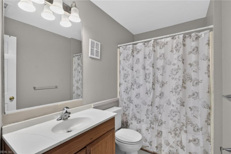 Photo 14 of 22 residential for sale in Chesapeake virginia Photo 14 of 22 residential for sale in Chesapeake virginia
