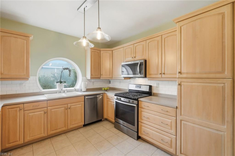 Photo 13 of 50 residential for sale in Virginia Beach virginia Photo 13 of 50 residential for sale in Virginia Beach virginia