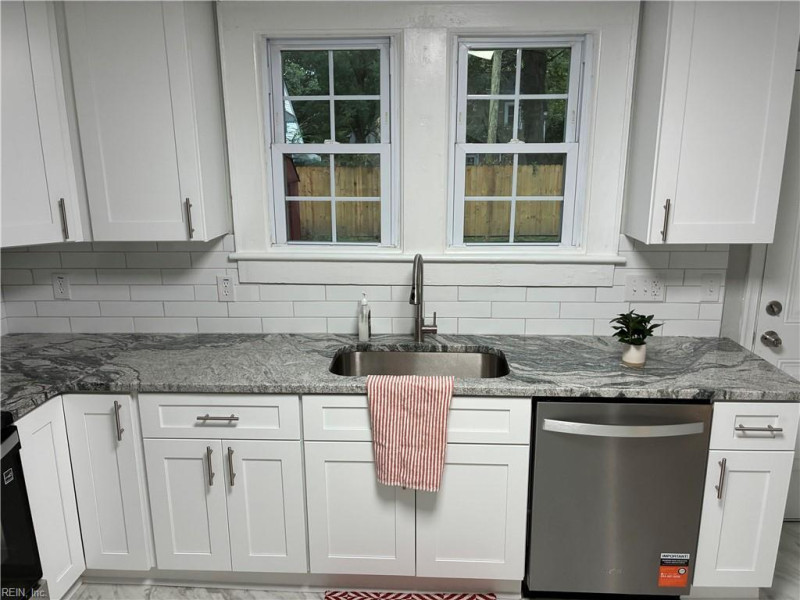 Photo 3 of 12 residential for sale in Portsmouth virginia Photo 3 of 12 residential for sale in Portsmouth virginia
