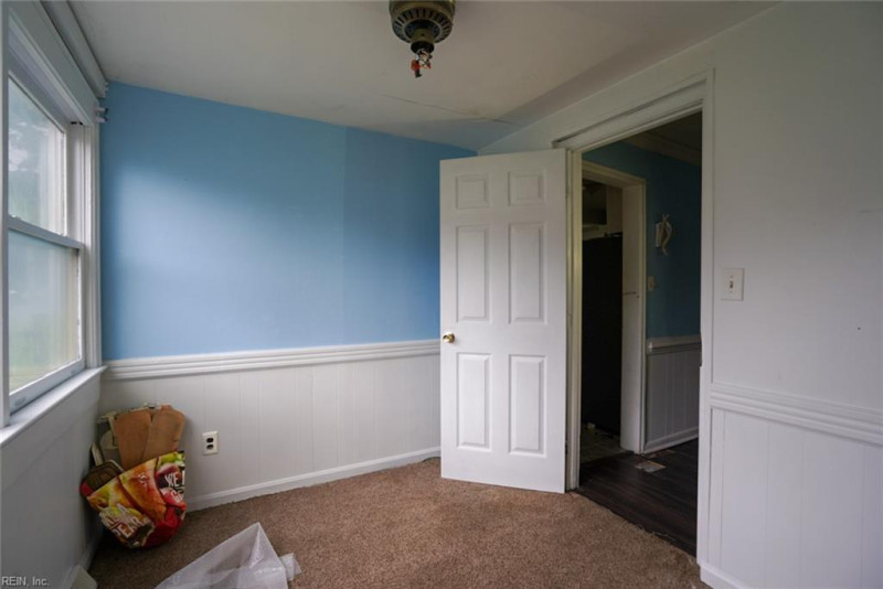 Photo 15 of 18 residential for sale in Portsmouth virginia
