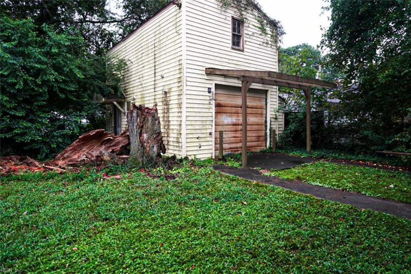 Photo 6 of 18 residential for sale in Portsmouth virginia