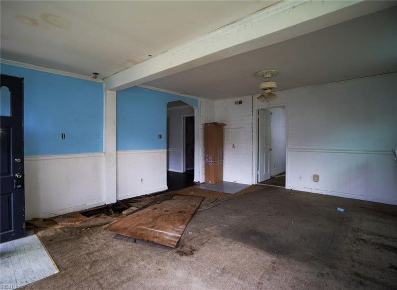 Photo 7 of 18 residential for sale in Portsmouth virginia