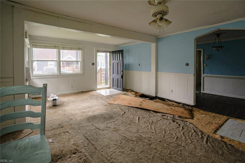Photo 8 of 18 residential for sale in Portsmouth virginia
