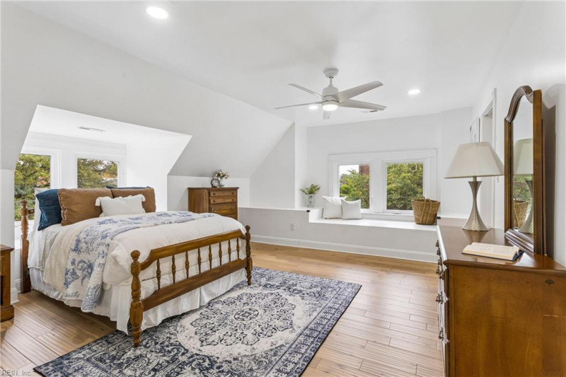 Photo 10 of 50 residential for sale in Norfolk virginia