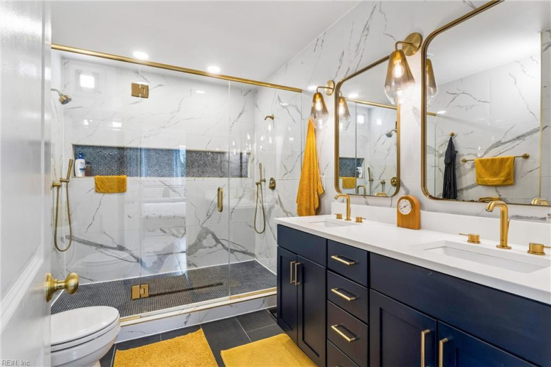 Photo 11 of 50 residential for sale in Norfolk virginia