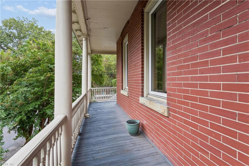 Photo 14 of 50 residential for sale in Norfolk virginia