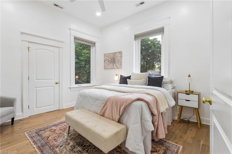 Photo 20 of 50 residential for sale in Norfolk virginia
