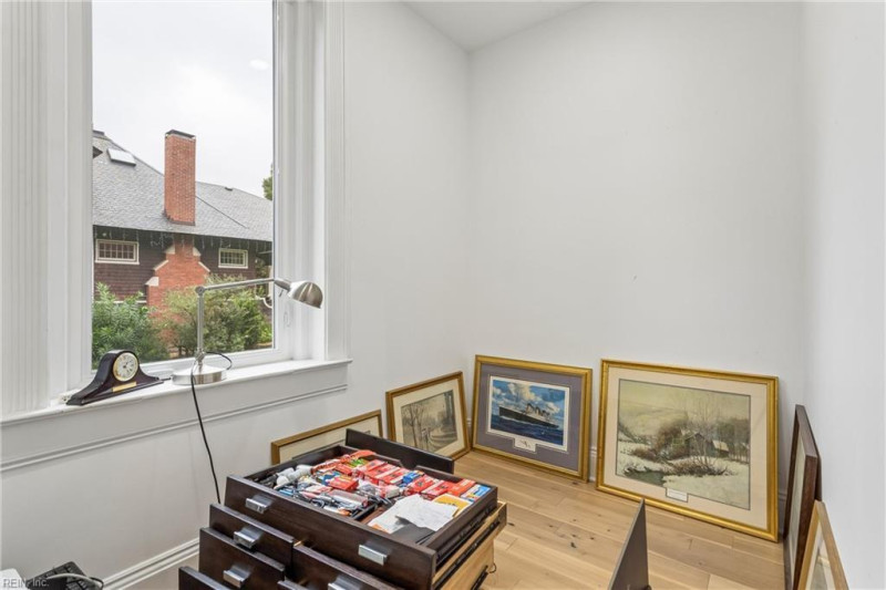 Photo 32 of 50 residential for sale in Norfolk virginia