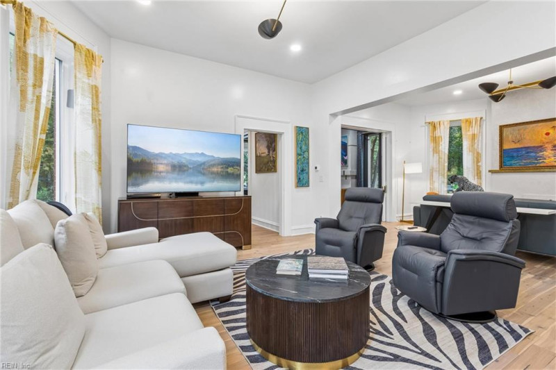 Photo 34 of 50 residential for sale in Norfolk virginia