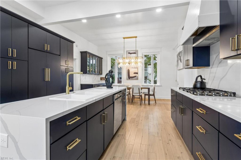 Photo 5 of 50 residential for sale in Norfolk virginia