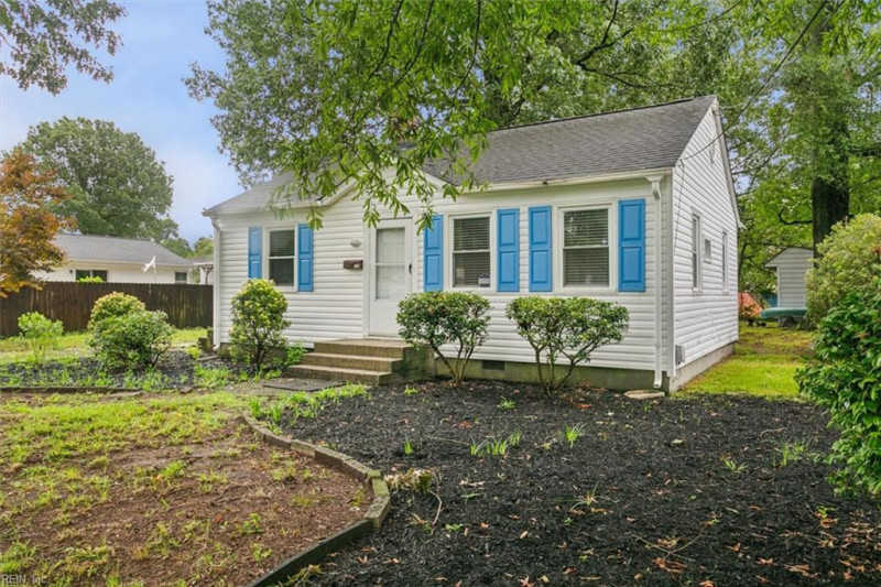 Photo 2 of 25 residential for sale in Newport News virginia Photo 2 of 25 residential for sale in Newport News virginia