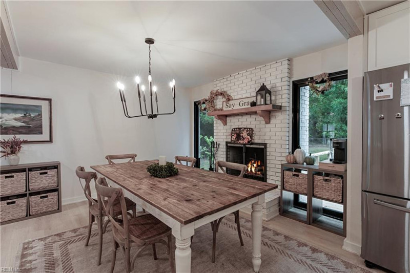 Photo 15 of 35 residential for sale in Gloucester County virginia