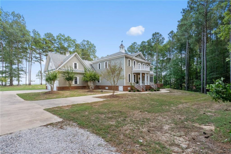 Photo 7 of 49 residential for sale in Isle of Wight County virginia