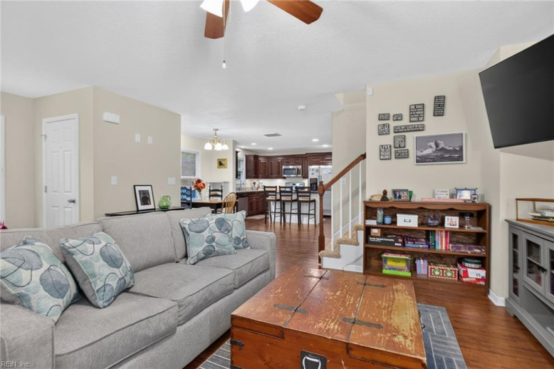 Photo 12 of 39 residential for sale in Portsmouth virginia