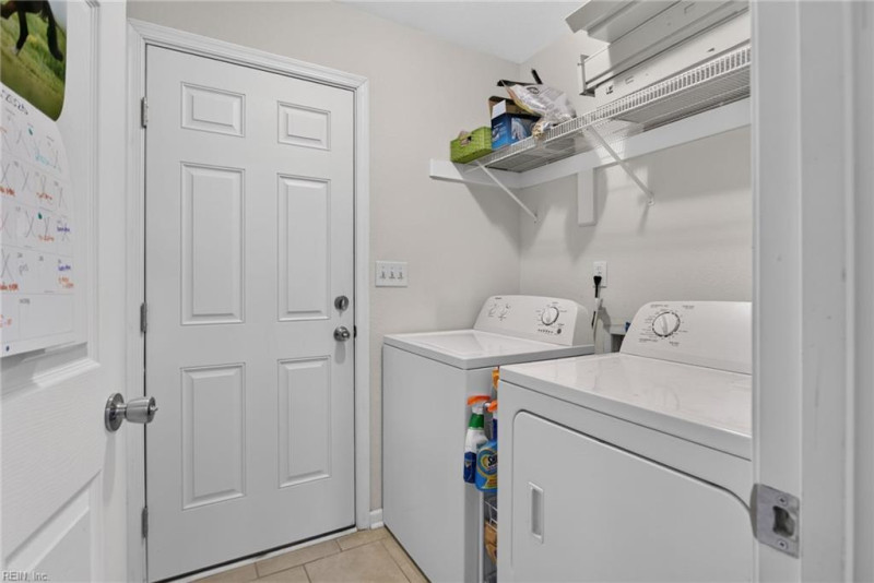 Photo 20 of 39 residential for sale in Portsmouth virginia