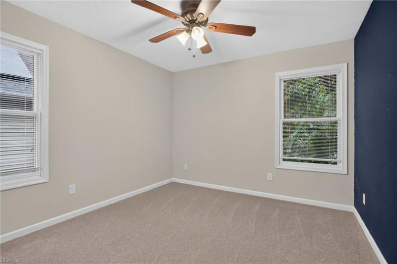 Photo 21 of 39 residential for sale in Portsmouth virginia