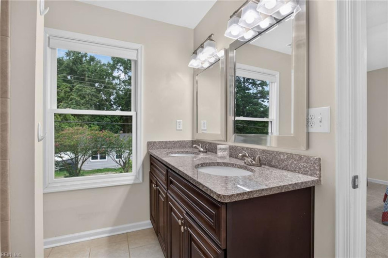 Photo 23 of 39 residential for sale in Portsmouth virginia