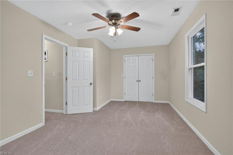 Photo 27 of 39 residential for sale in Portsmouth virginia