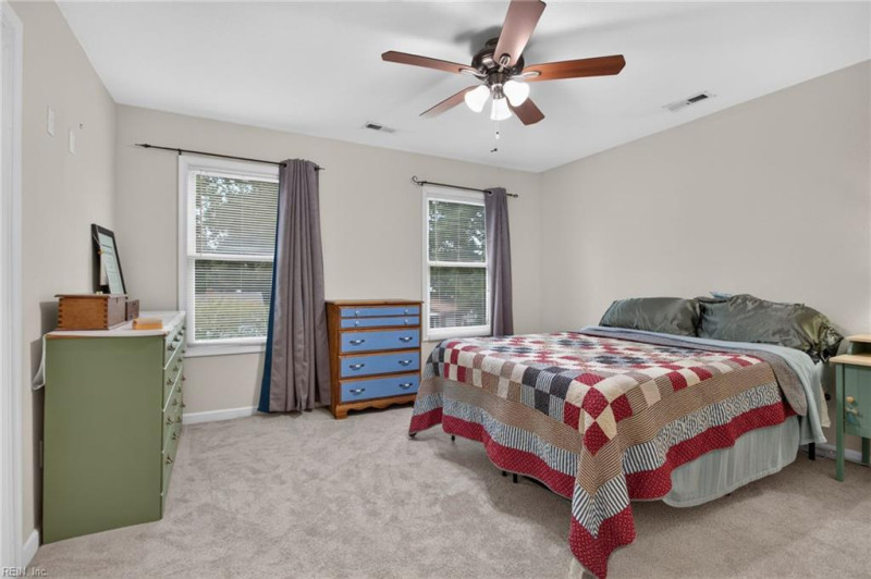 Photo 29 of 39 residential for sale in Portsmouth virginia