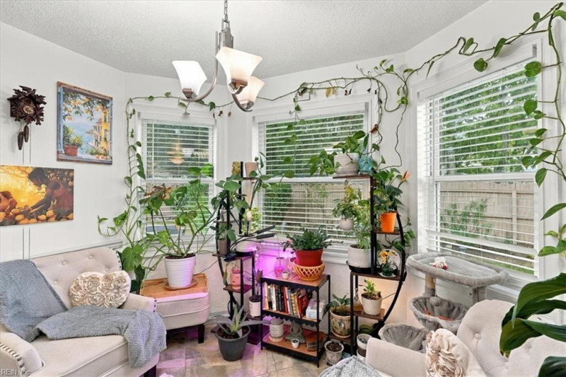 Photo 14 of 42 residential for sale in Virginia Beach virginia