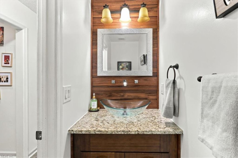 Photo 17 of 42 residential for sale in Virginia Beach virginia