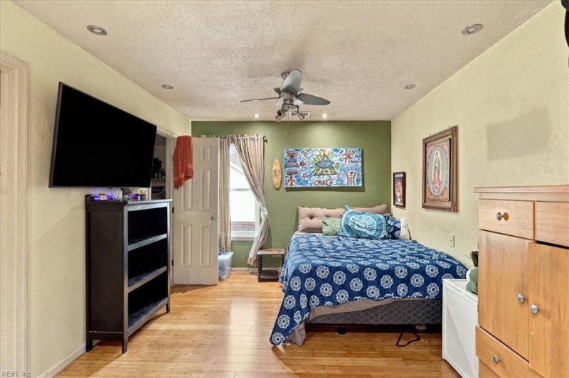 Photo 29 of 42 residential for sale in Virginia Beach virginia