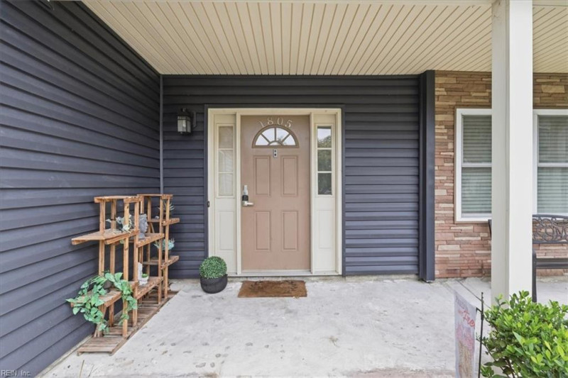 Photo 3 of 42 residential for sale in Virginia Beach virginia