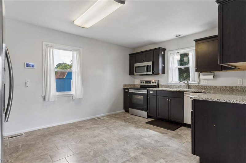Photo 7 of 27 residential for sale in Hampton virginia Photo 7 of 27 residential for sale in Hampton virginia