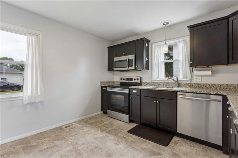 Photo 9 of 27 residential for sale in Hampton virginia Photo 9 of 27 residential for sale in Hampton virginia
