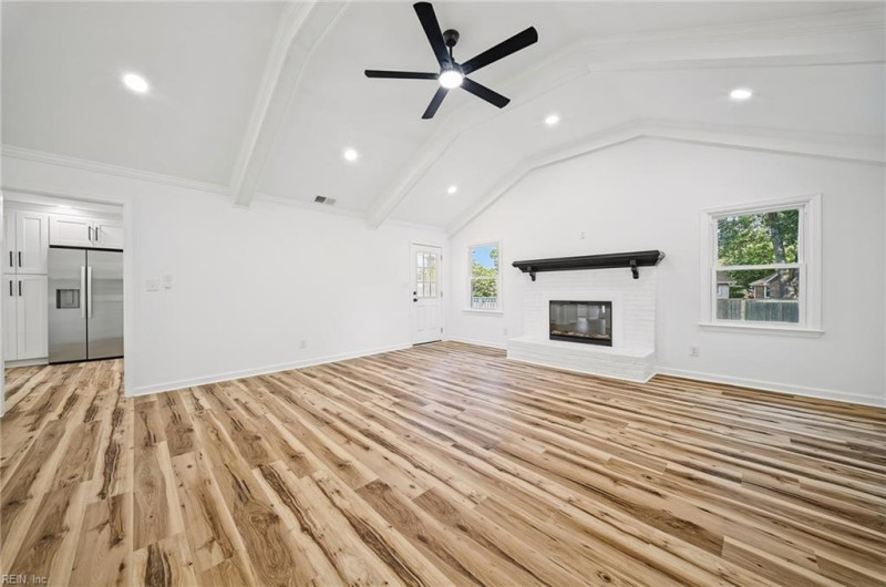 Photo 12 of 50 residential for sale in Virginia Beach virginia
